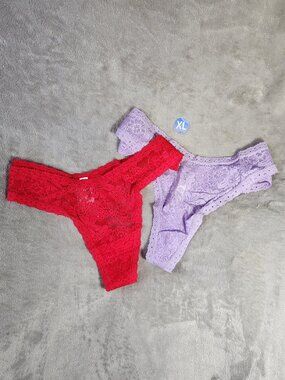*NWT* Women's XL - Bundle of 2 Victorias Secret PINK thongs